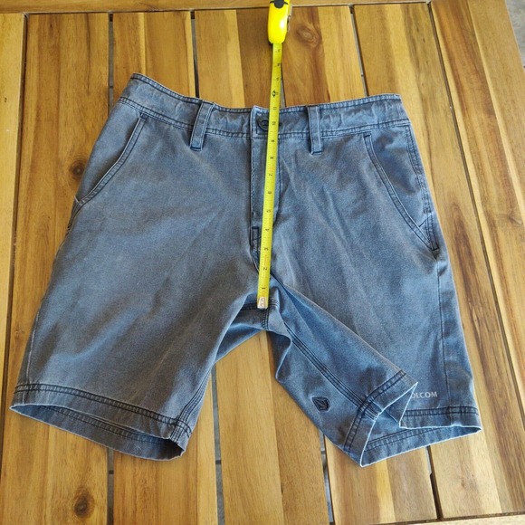 Volcom men's Swim Shorts Gray Drawing Waist Size 28 Swimming. - Picture 4 of 7